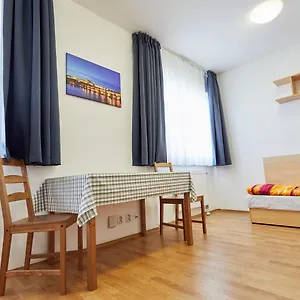 University Hotel Praga