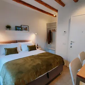 Foscolo 9 - Breakfast Bed & Breakfast Côme