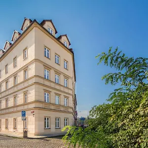 Le Petit Praga